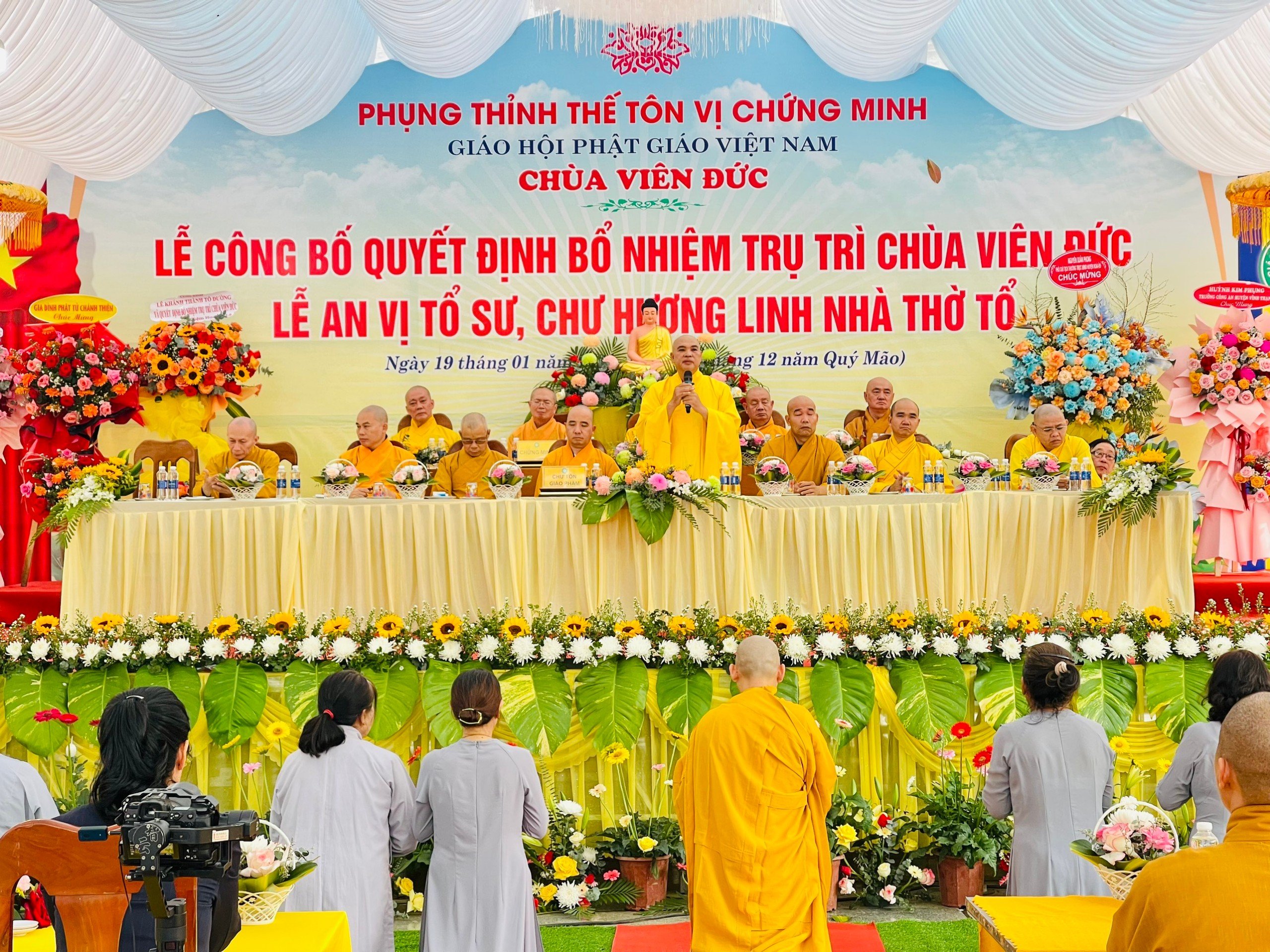 Hoài Ân: Lễ công bố quyết định bổ nhiệm trú trì chùa Viên Đức và khánh thành nhà Tổ.